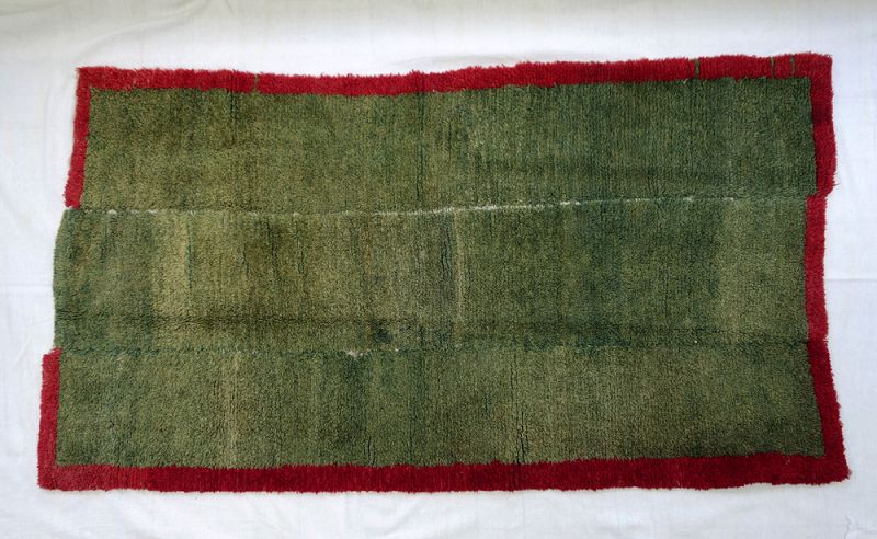 Minimalistic Tibetan Carpet / Rug Tsukdruk Khaden