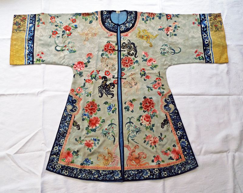 Antique, Elegant Embroidered Lady's Silk Robe, Qing Dynasty