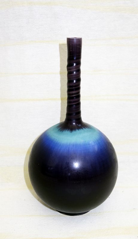 Elegant Vase by LNT Tokuda Yasokichi III (1933–2009)