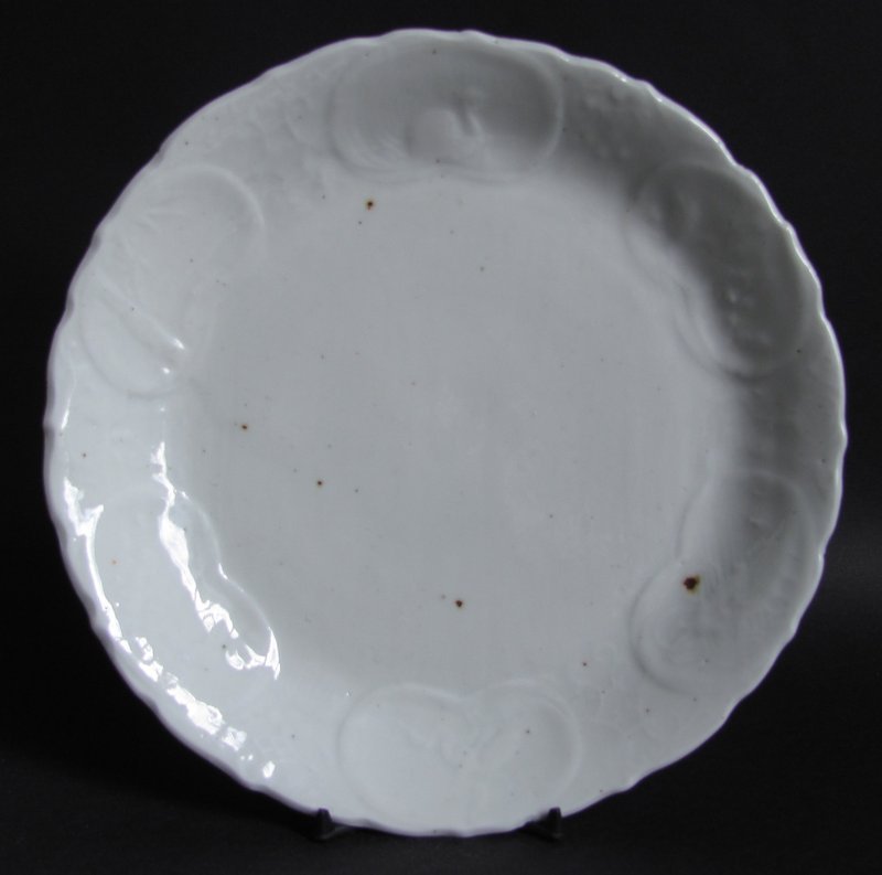 Rare Kakiemon Moulded Dish circa 1660