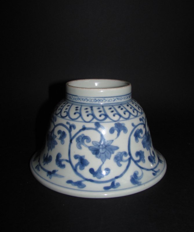 Ko Imari Sometsuke Bell shaped Bowl c.1740