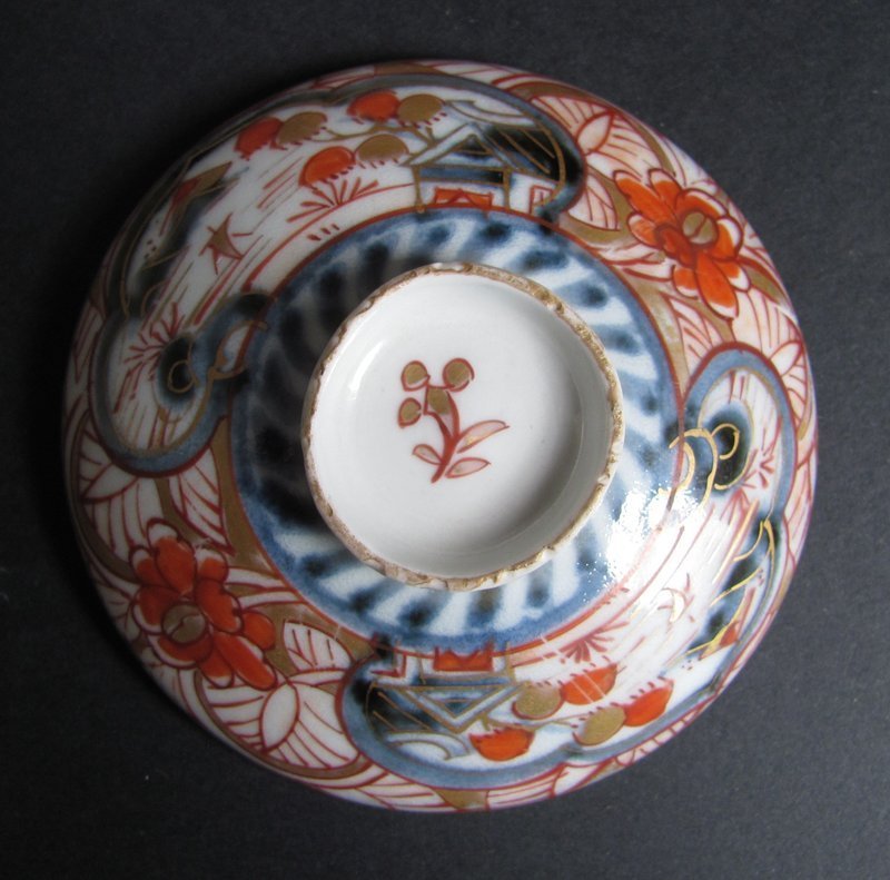 Imari Chocolate Cup, Cover and Saucer Early 18th Century