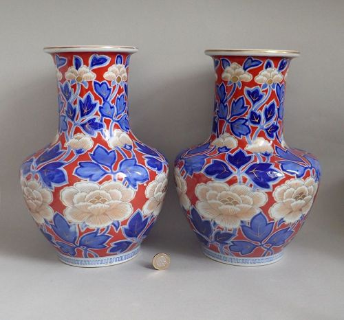 Large Pair of Imari Fukugawa Peony Pattern Vases Meji-Taisho
