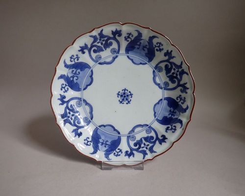 Kakiemon Hosoge pattern Lotus shaped Dish c.1680