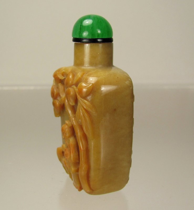 19th C. Chinese High Relief Carved Agate Snuff Bottle