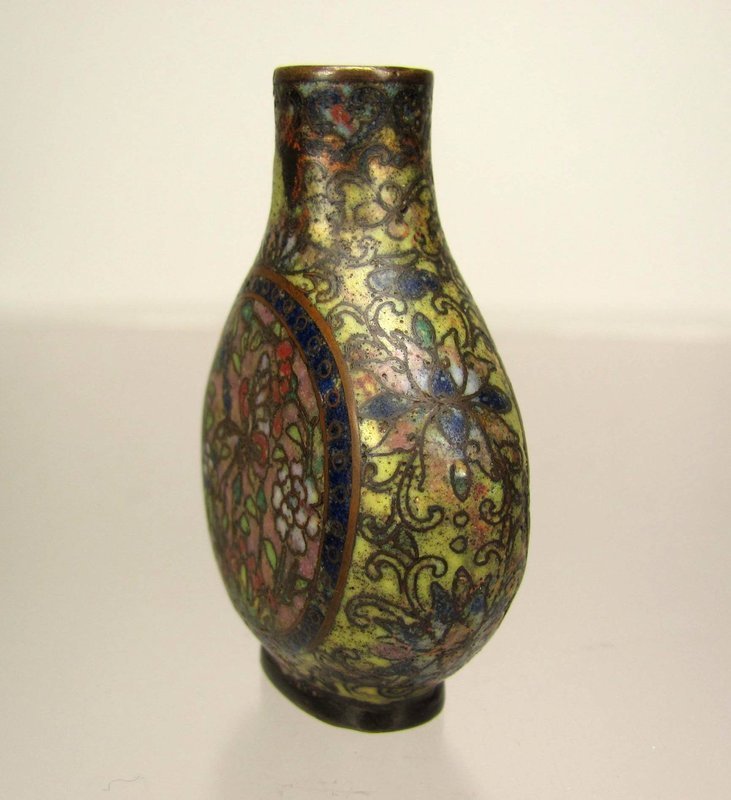 18th/Early 19th C. CHINESE CLOISONNE ENAMELED BRONZE SNUFF BOTTLE
