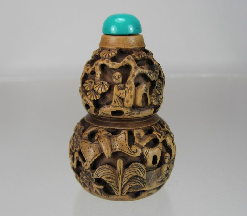 Chinese Snuff Bottles (Images of Asia)