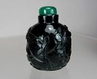 BLACK JADE CARVED SNUFF BOTTLE, 19th Century