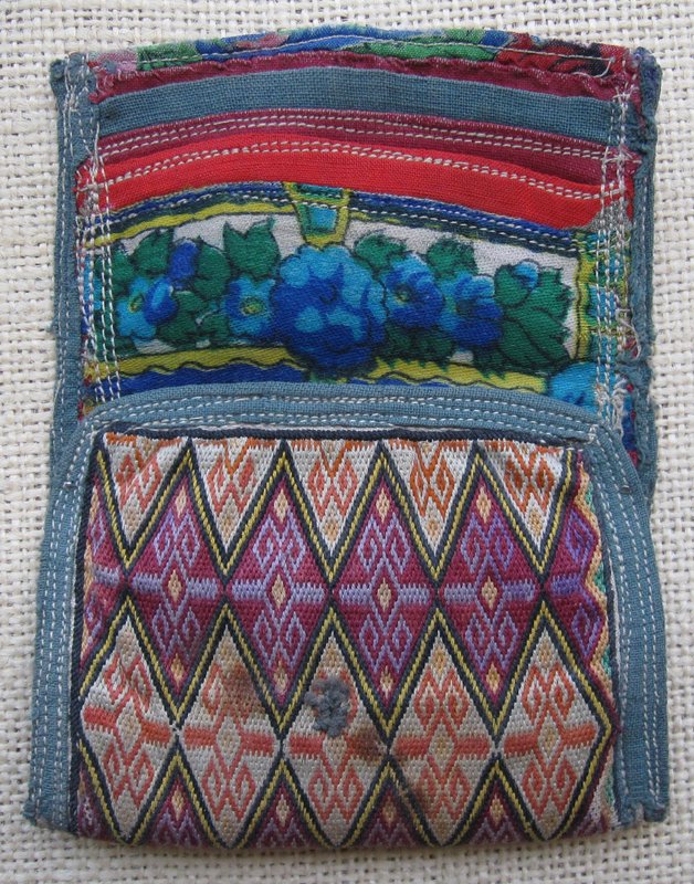 A small purse from Bamiyan in brick stitch