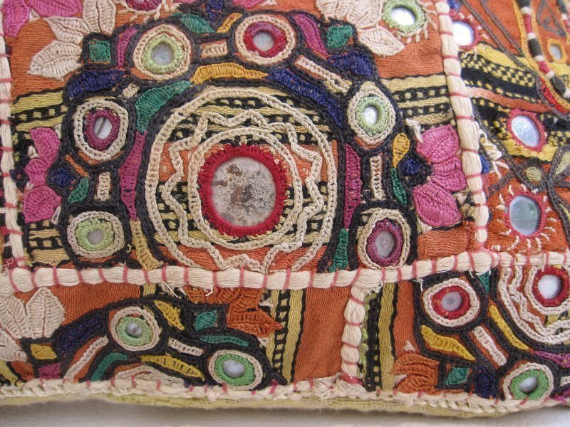 A Sindhi rilhi cushion, mid 20th century