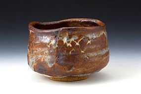 Fine Shino Chawan by Arakawa Toyozo