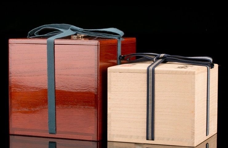 A Shino Masterpiece by Living National Treasure Kato Kozo (item