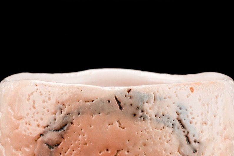 A Shino Masterpiece by Living National Treasure Kato Kozo (item