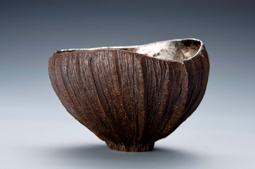 An “Ammonite” Tea Bowl by Hiramatsu Ryoma
