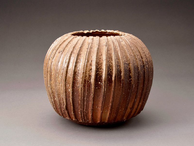 A Ridged Bizen Vase by Isezaki Koichiro