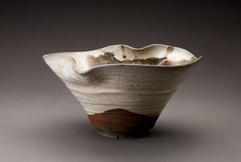 An Edo Period Takatori Kataguchi Bowl with Warabaiyū Glaze