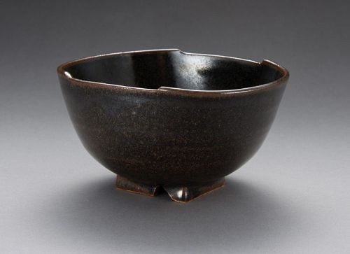A Zeze-yaki Tea Bowl from the Kageroen Kiln [Tea Master Item]
