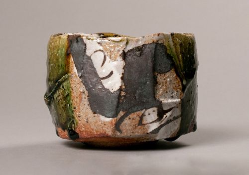 A Modern Oribe Tea Bowl by Takauchi Shugo