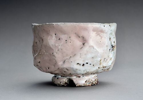 An Exceptional Hagi Tea Bowl with Orchid Glaze