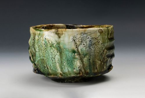 A Modern Oribe Tea Bowl by Tsukamoto Haruhito (b. 1959)