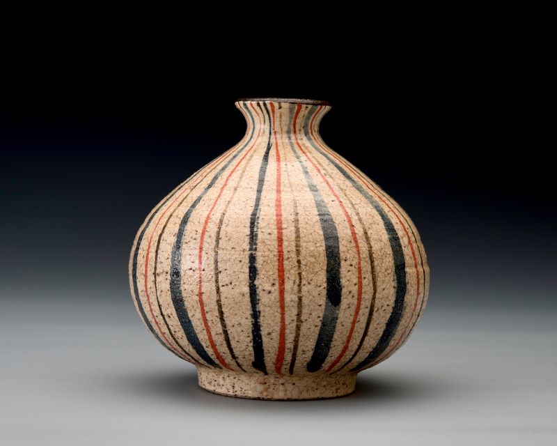 An Antique Mugiwara Decorative Flower Vase