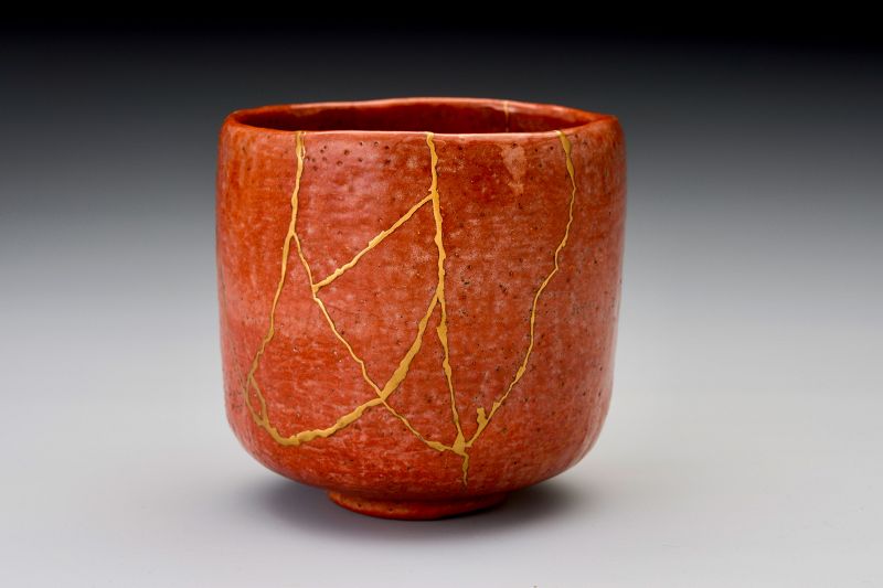 A Rare Antique “Tsutsu” Tea Bowl by Raku IV Ichinyū ( 1640-1696 )