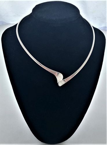 Sigi Pineda Sterling Silver Biomorphic Modernist Necklace 1968