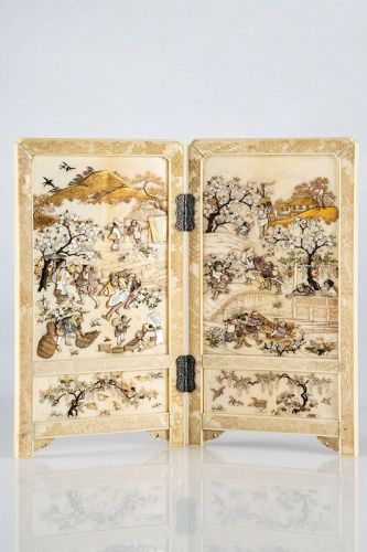 A Japanese Shibayama table screen