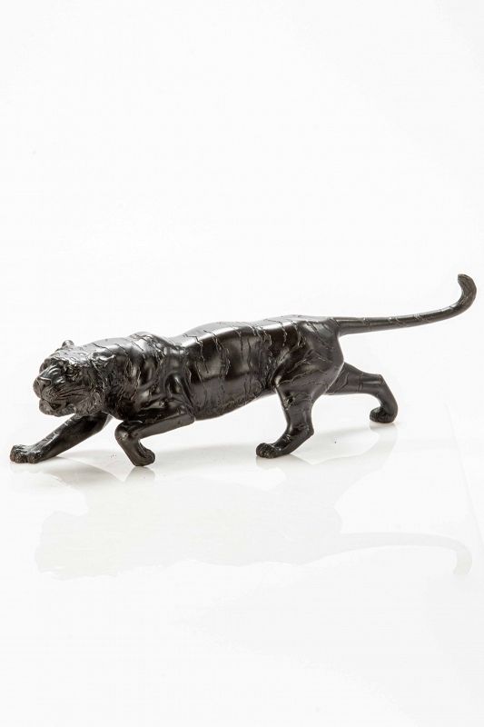A Japanese bronze okimono depicting the study of a tiger