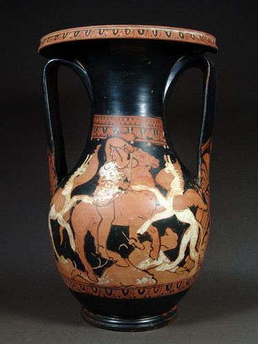 Attic Red-figure Pelike with Grypomachy, Group G, 350-330 BC