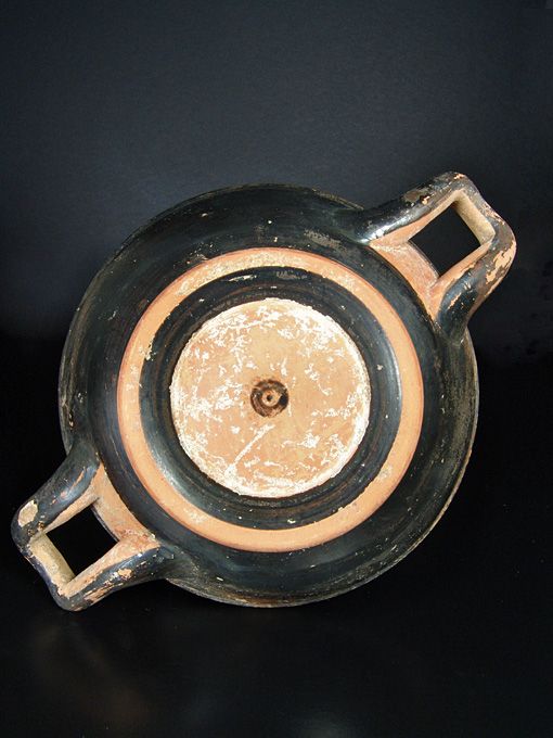 Attic Kylix of the Inset Lip Class, 480-470 BC