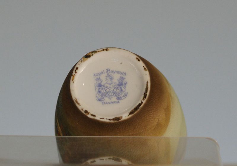 Royal Bayreuth buying vase