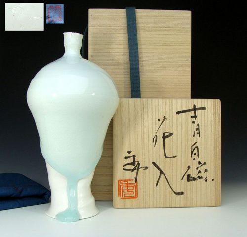 Kato Tsubusa Celadon Vase