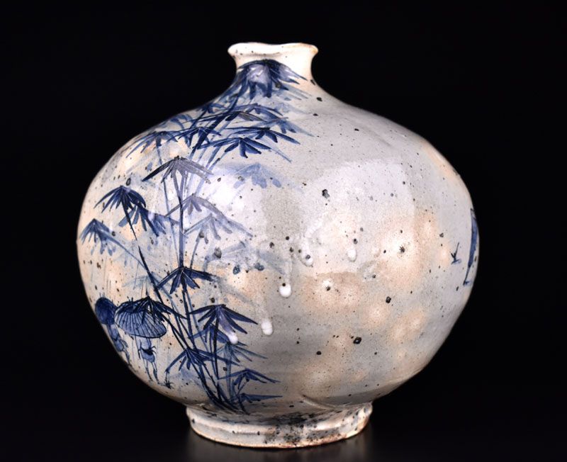 Tanegashima Henko Vase by Ikeda Shogo