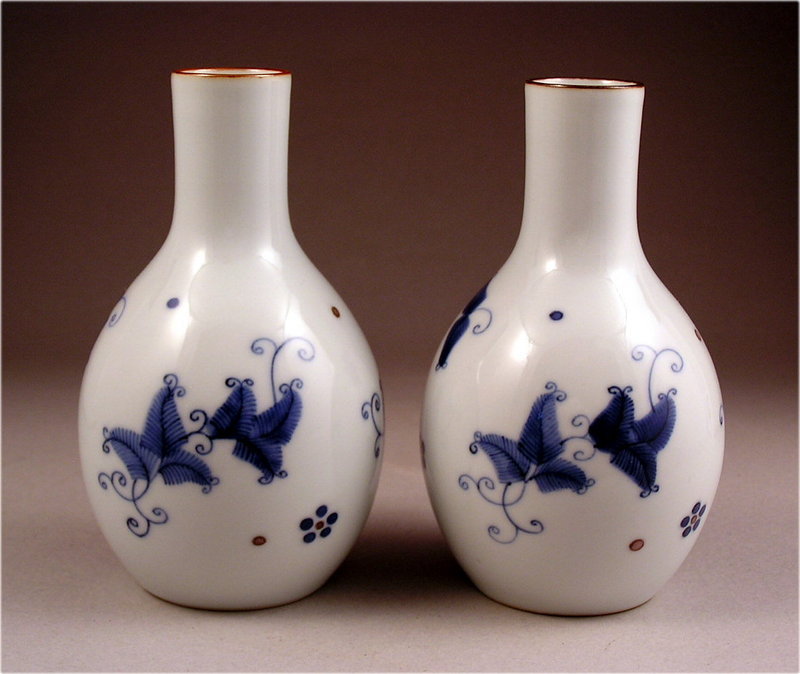 Fine Sometsuke Porcelain Tokkuri by Seifu Yohei III