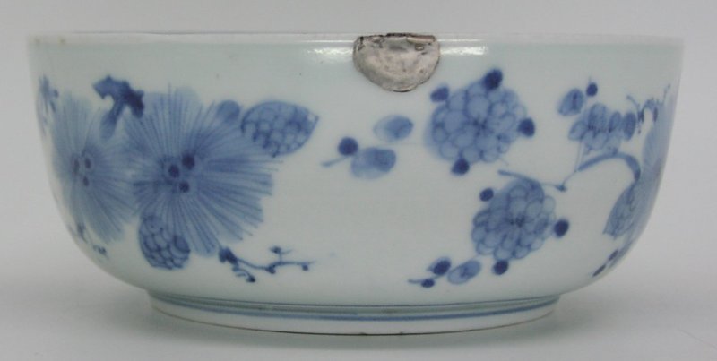 Fine Japanese Ko Imari Porcelain Blue and White Bowl, 18c