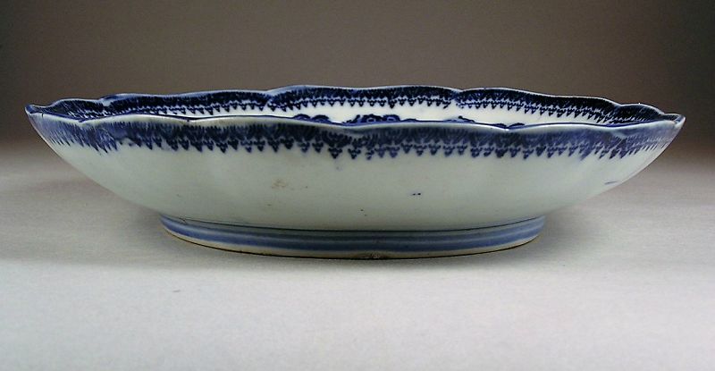 Attractive Japanese Blue and White Imari Plate Late 19c