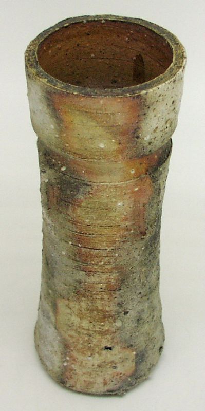 Attractive Shigaraki Flower Vase by Kusube Yaichi