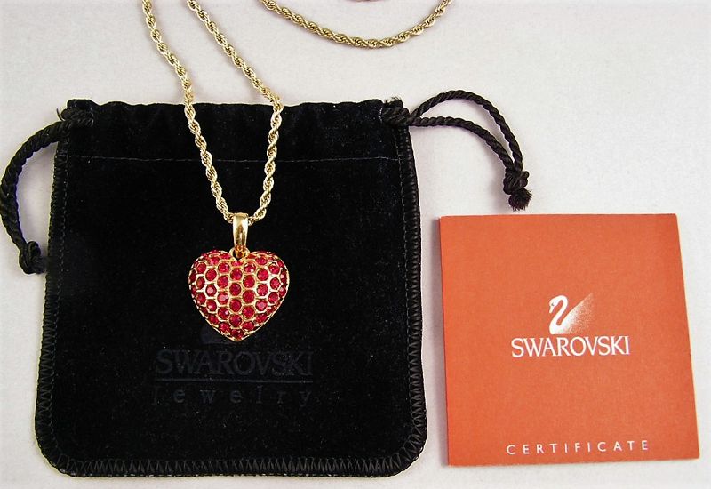 Beautiful Swarovski Heart Shape Pendant with Necklace Chain