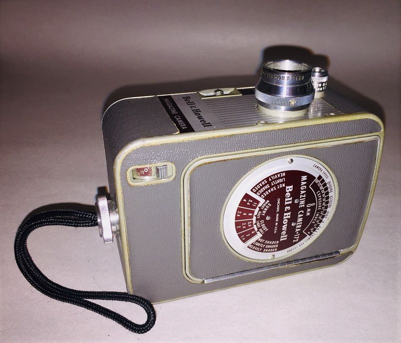 Bell &amp; Howell 172 -B 8 mm Magazine Movie Camera