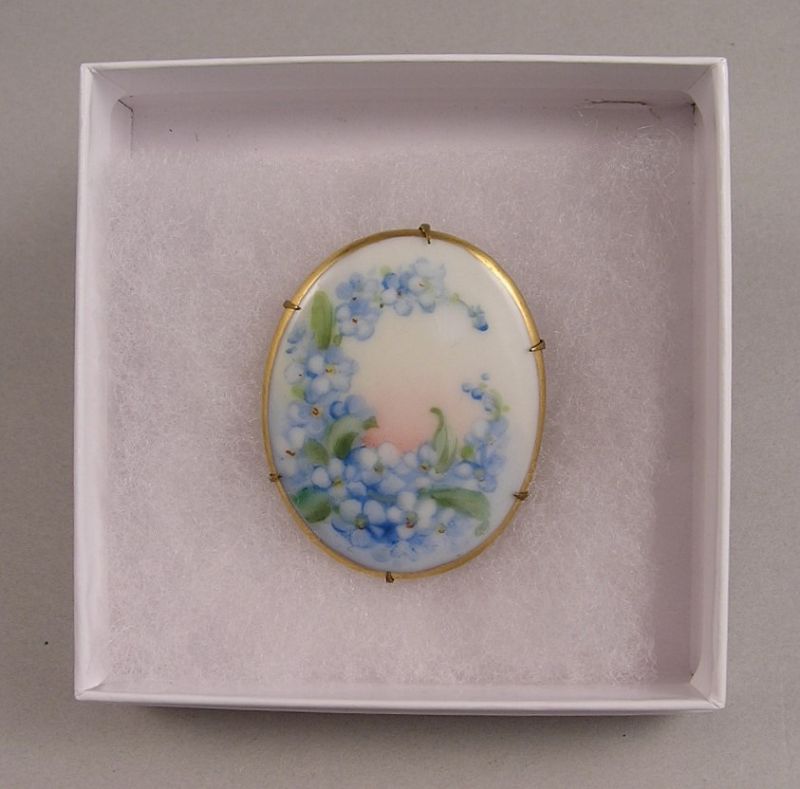 Lovely Vintage Brooch with Hand painted Flowers on Porcelain