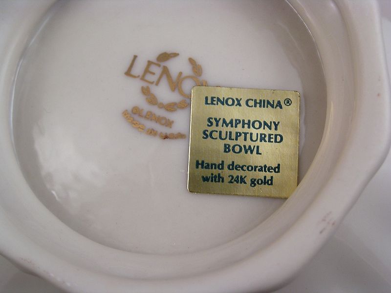 Beautiful Lenox China Symphony Sculptured Bowl Gold