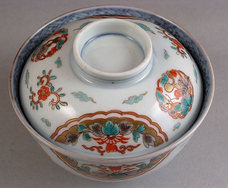 Fine Quality Japanese Ko Imari Covered Bowl Early 19c