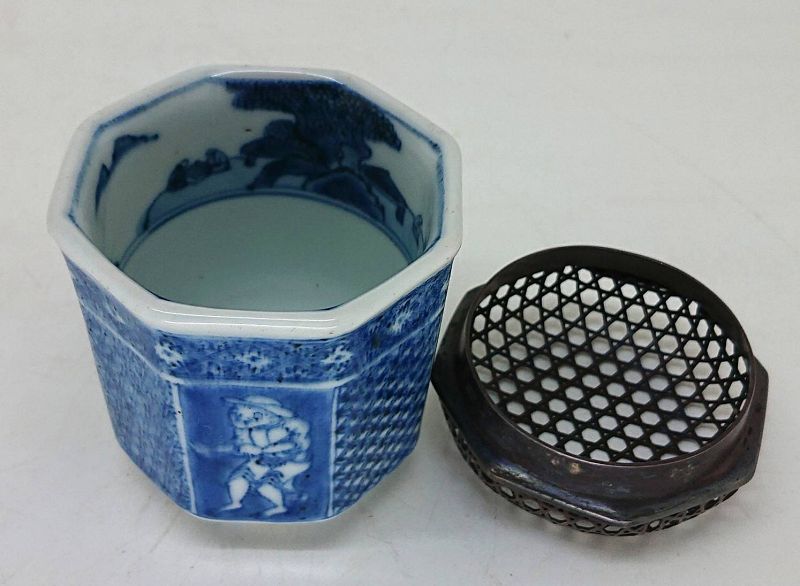 Rare Japanese Porcelain Blue and White Koro w/Oranda Jin, Nanban Art