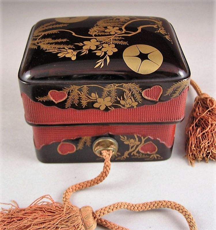 Amazingly Fine Rare Japanese Makie Kobako, 19c