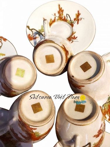 Satsuma Yabu Meizan tea cups and saucers