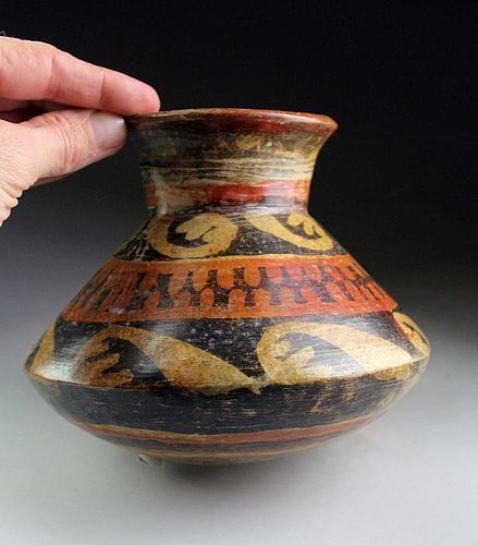 Wonderful intact Pre-columbian Narino pottery Olla!