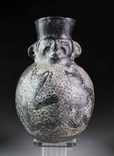 Rare Peru, Moche Blackware vessel with 4 feline predators!