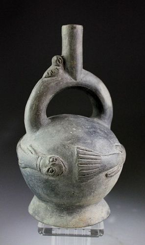 Rare Ancient Pre-Columbian Preruvian Chimú Stirrup vessel!