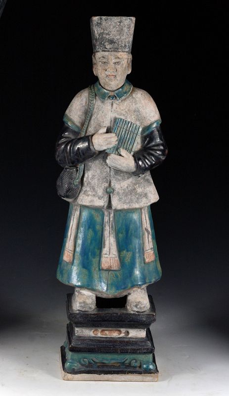 An XXL Chinese Pottery figure of  male Attendant, Ming Dynasty